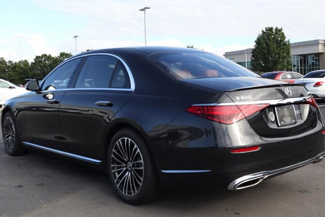 Arrival Larnaca Airport LCA to Larnaca City or Bay by Luxury Car - Waiting Time and Drop-off