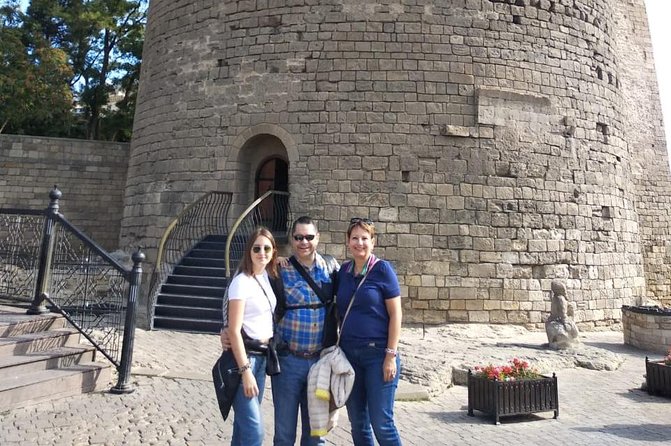 Baku: Old City Walking Tour - Meeting and Pickup Details