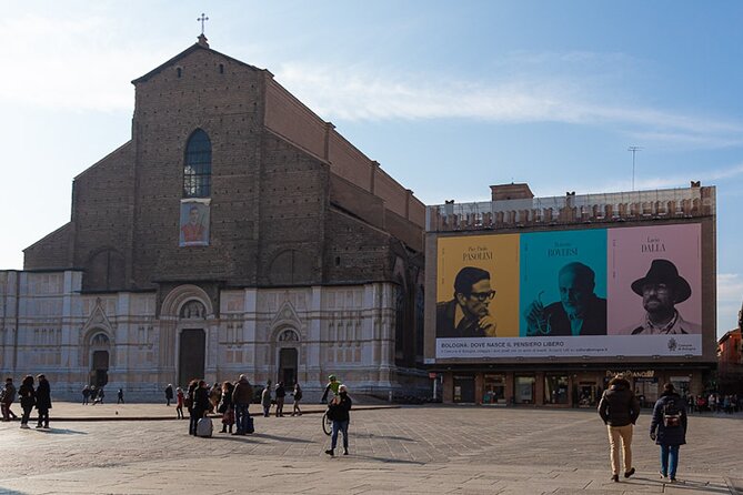 Bologna: a Self-Guided Audio Tour From Porta Galliera to Le Tre Frecce - Ending Point: Le Tre Frecce