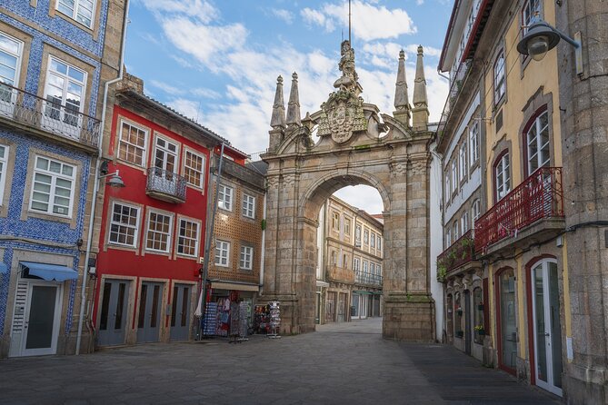 Braga's Family Discovery Walking Trail Through History