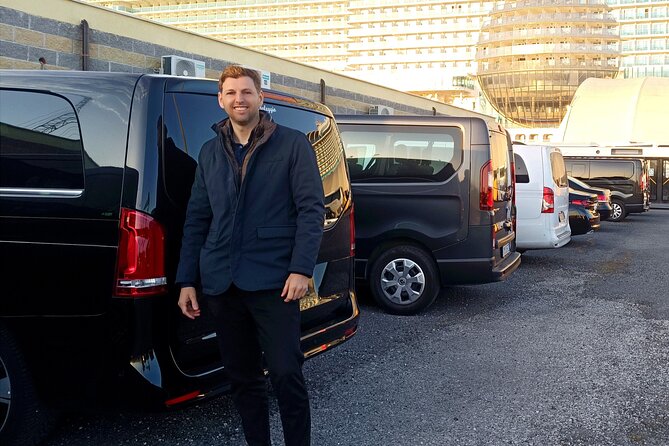 Civitavecchia Limousine Service | Minivan 3-8 People - Pickup Information