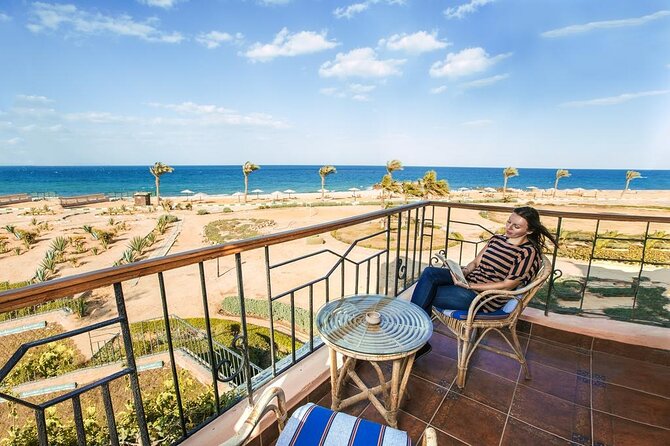 Day Tour to the Red Sea Ain Sukhna From Cairo - Meeting and Pickup