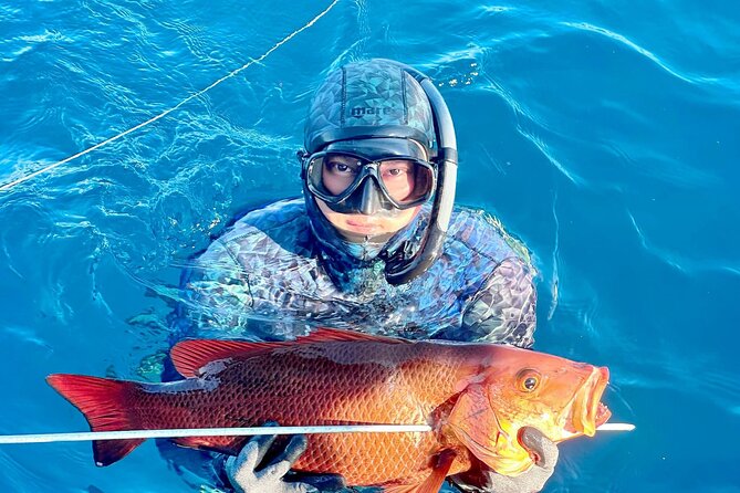 Deserted Island Tour and Fish Hunting in Nha Trang