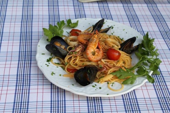 Dinner in Naples - Seafood Menu - Local Seafood Dining Experience