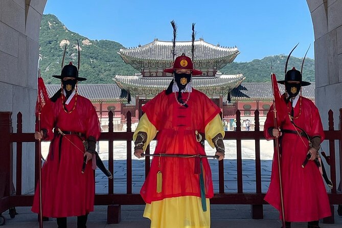 Discover Seoul: Local Life and History - Connecting With Seouls Vibrant Local Community