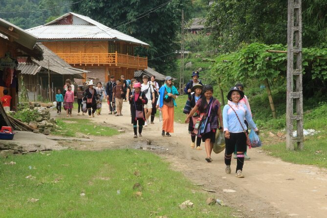 Experience Full Day Tour Sapa Trekking With Local Guide - Whats Included