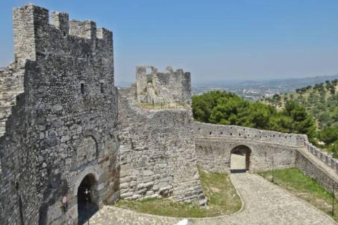 Explore Berat(Unesco) From Tirana/Durres - Berat UNESCO Site