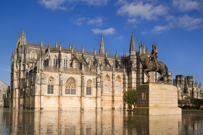 Fátima, Batalha, and Nazaré Full Day Private Tour From the West - Additional Services