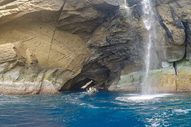 Flores Boat Tours - Directions