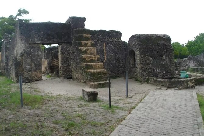Full Day Bagamoyo City & Ruins Tour - Meeting and Pickup Details