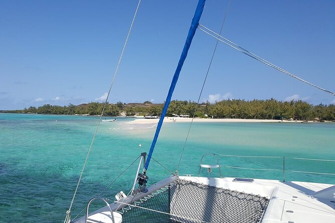 Full-Day Northern Catamaran Cruise: Coin De Mire and Ile Plate Island - Booking and Cancellation Policies