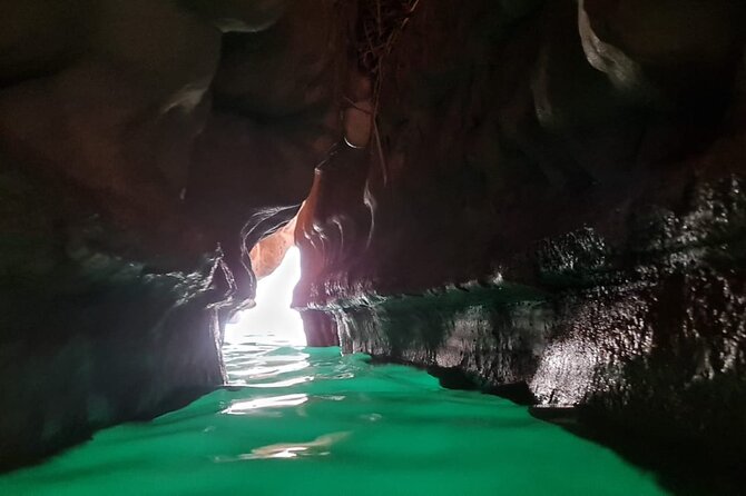 Full-Day Private Tour of Wadi Shab and Bimmah Sinkhole - Meeting Point
