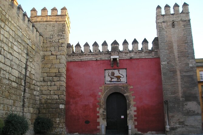 Guided Visit to the Real Alcázar of Seville With Admission Included - Recommendations and Cancellation Policy