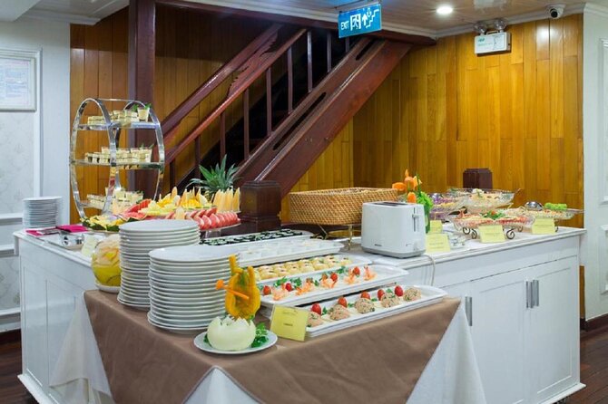 Halong - Bai Tu Long Bay 2 Day 1 Night Cruise - Dining Options and Meals