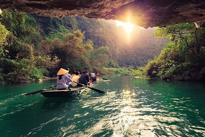 Hoa Lu - Tam Coc - Ninh Binh, Cycling, Local Family Visit, Small Group Tour - Cycling in Ninh Binh