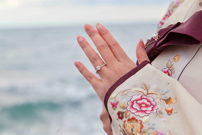 [Jeju] Hanbok Private Guide Tour & Photo Session in Beautiful Yongduam Rock, - Frequently Asked Questions