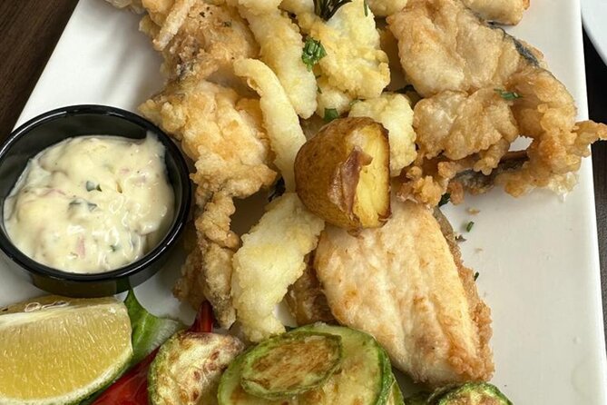 Lunch Experience at Chouf LOR With Pickup - Service Details