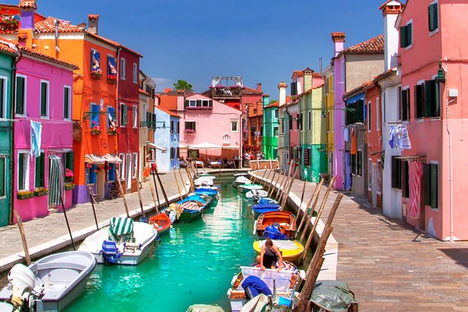 Luxurious Scenic Tour of Murano and Burano - Meeting Point