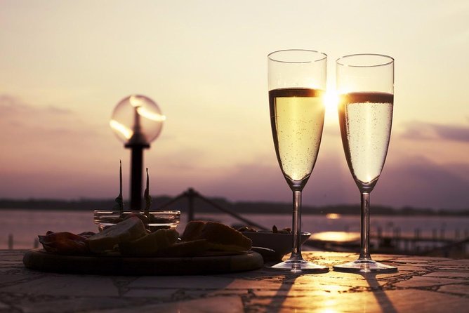 Luxury and Franciacorta Wine on Lake Como on Board of a Classic Riva Speedboat - Meeting and Pickup