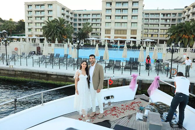 Marriage Proposal on Private Yacht - Onboard Entertainment Options
