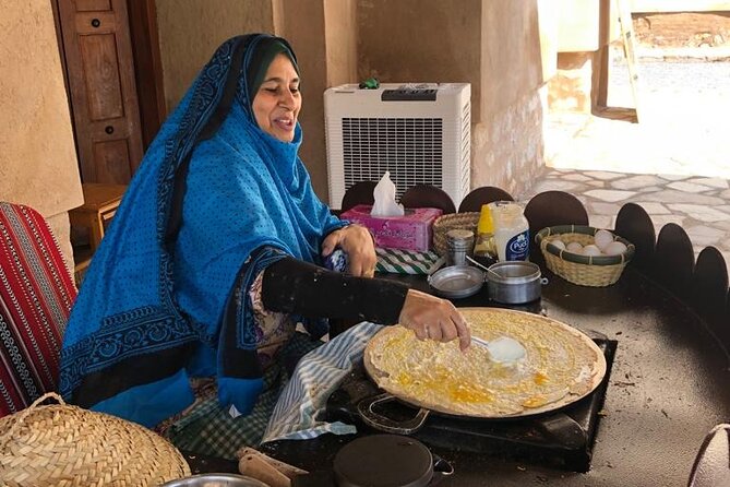 Nizwa & Al Hamra Guided Tour With Hotel Pickup and Drop-Off - Departure Details
