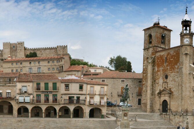 OFFICIAL TOUR TRUJILLO: Cradle of Hispanidad and Conquistadors - Tour Guides