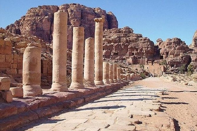 Petra and Little Petra Full-Day Guided Tour From Amman - Dining Experience