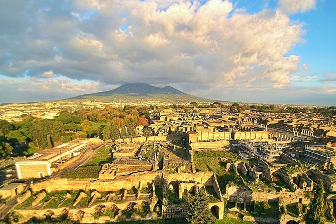 Pompeii & Vesuvius ALL INCLUSIVE TOUR With Authentic Neapolitan Lunch - Schedule