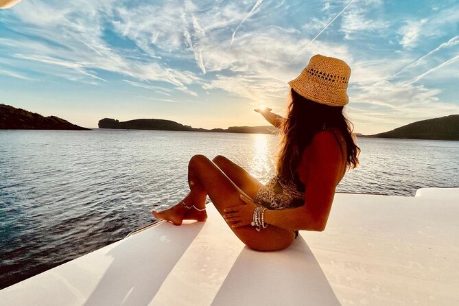 Porto Conte Sunset Catamaran Excursion With Aperitif - Frequently Asked Questions