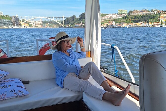 Porto- Shared Boat Trip on the Douro River 2H