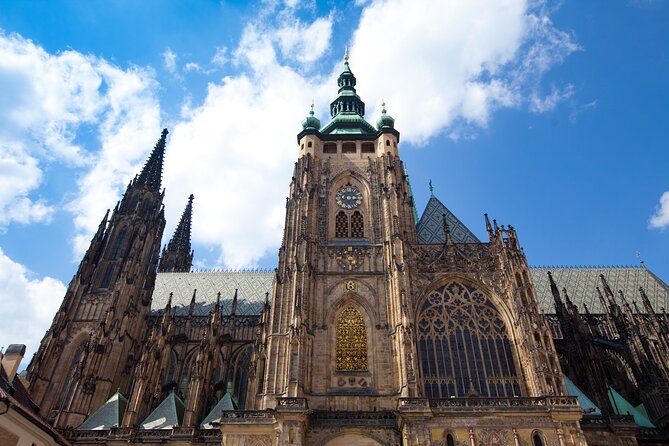 Private 2-Hour Morning Walking Tour of Prague Castle - Meeting and Pickup Information