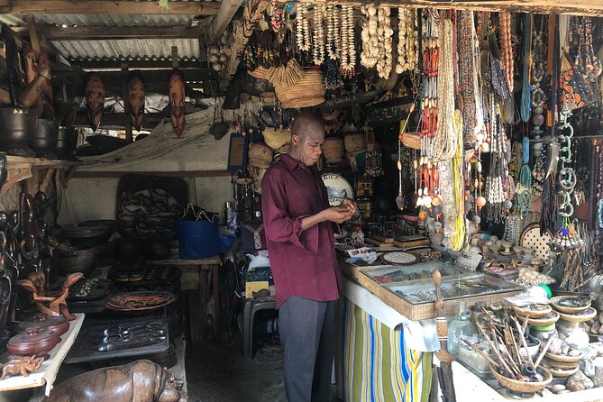Private Full Day Tour In Lagos City Nigeria - Meeting and Pickup