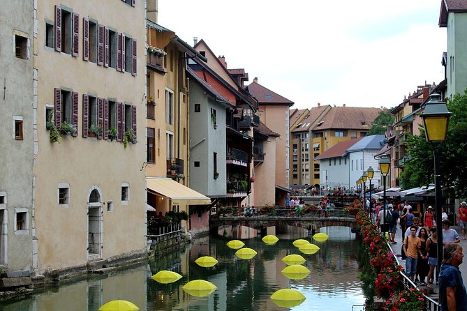 Private Full Day Tour of Perouges and Annecy From Lyon With Hotel Pick-Up - The Sum Up