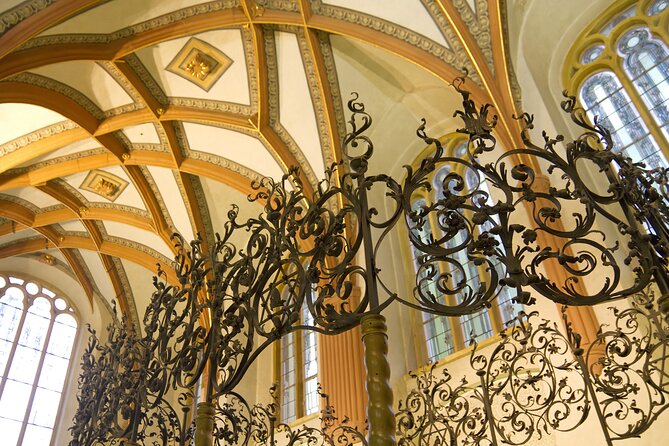 Private Old and Jewish Town: Interiors & Coffee and Cake - Guarantee and Availability
