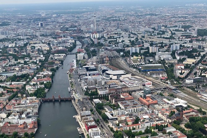Private Sightseeing Flight Around Berlin - Reviews