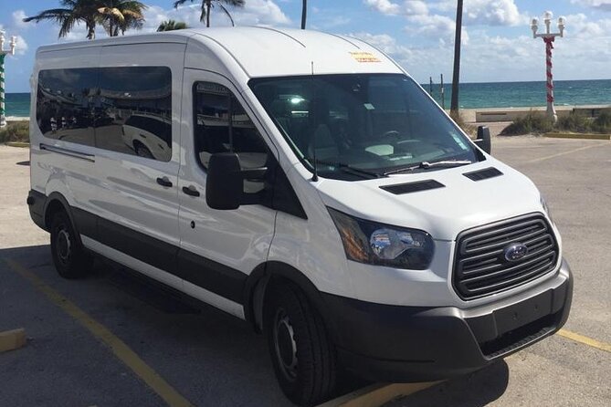 Private Transfer From Lanzarote Airport (Ace) to Arrecife Port - Vehicle Type