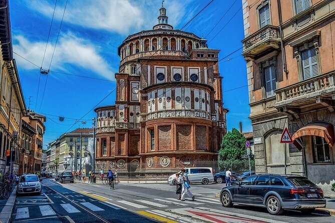 Private Transfer From Venice to Milan With a 2 Hour Stop - The Sum Up