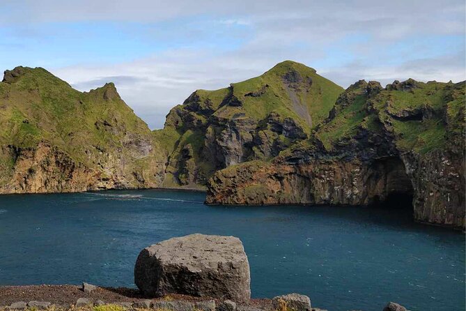 Puffin and Volcano Boat Tour - Participant Requirements