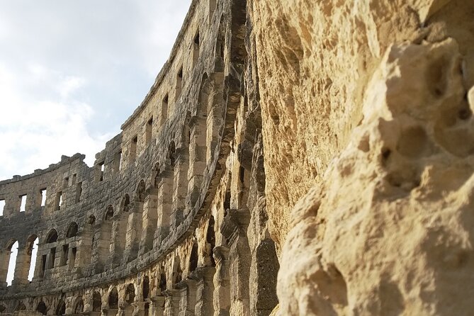 Pulas Amphitheatre and Gladiators Life During Ancient Rome - Events and Performances