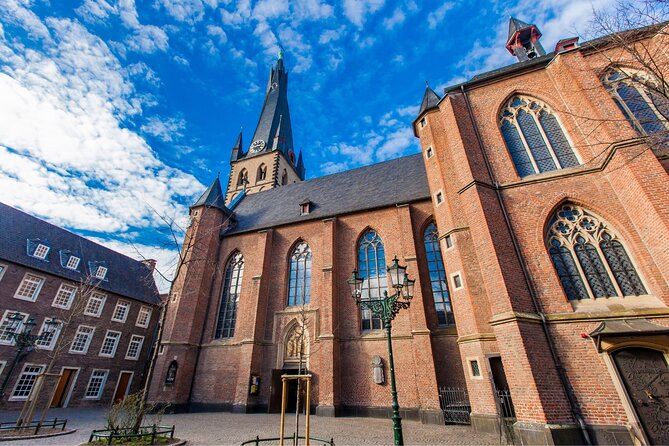 Self-Guided Scavenger Hunt and City Rally in Düsseldorf - Frequently Asked Questions