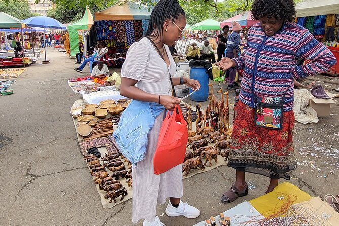 Souvenir Crafts, Fabric Shopping & Hair Braiding & City Tour - Recommended Lunch Spots