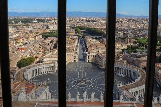 St. Peters Basilica Tour With Dome Ascent and Grotto Discovery - Basilica Exploration Highlights
