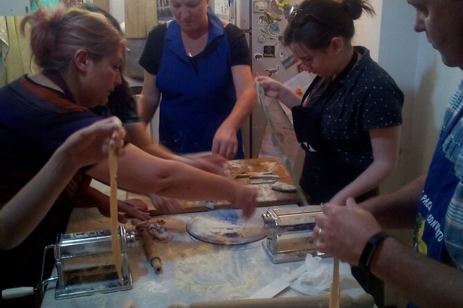 T-Shirt Painting Workshop With a Local Artisan - Directions and Meeting Point Information