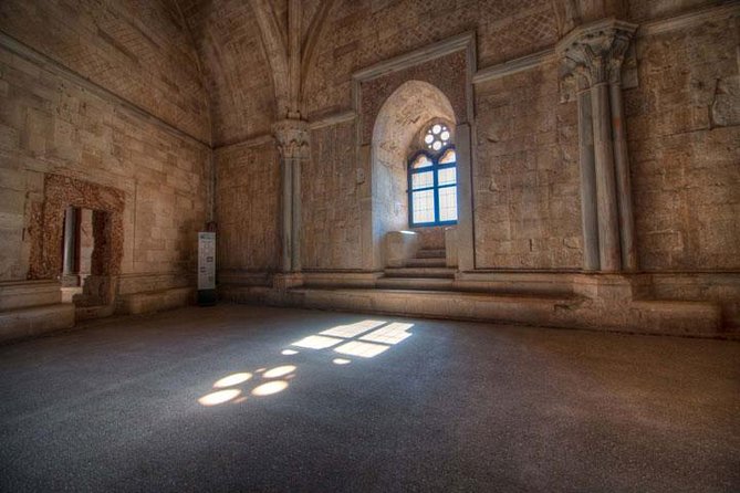 The Charm and Mystery of Castel Del Monte 2-Hour Guided Tour - Reservation and Payment Options