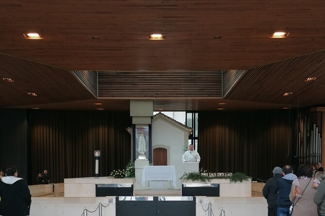 The Grand Private Tour to Fátima, Nazaré and Óbidos - Frequently Asked Questions