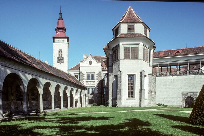 The Painted Ladies of Telč: A Self-Guided Audio Tour - End Point