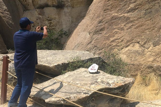 Transport to Gobustan and Mud Volcanoes for up to 4 People for the Same Price - Frequently Asked Questions