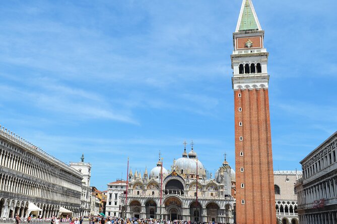 Unmissable Venice With Private Tour in Portuguese - Operating Hours