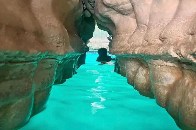 WADI SHAB - Muscat, Oman - Price and Booking