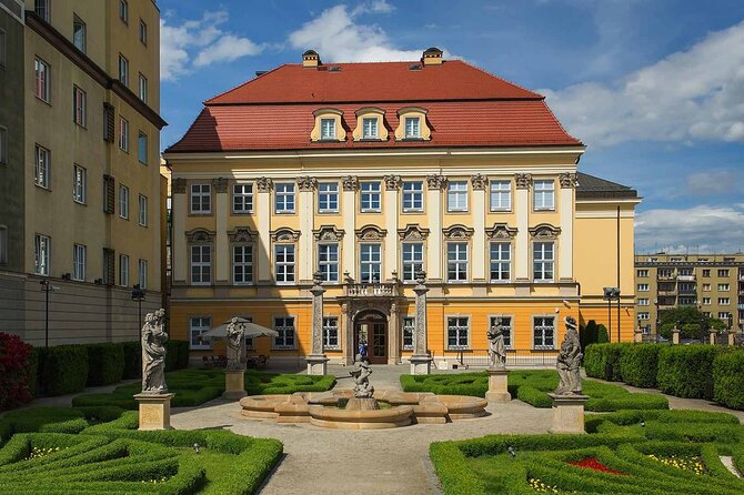 Wroclaw Tour With Electric Bus, 2 H (English Guide) 5-13 People - Booking Details
